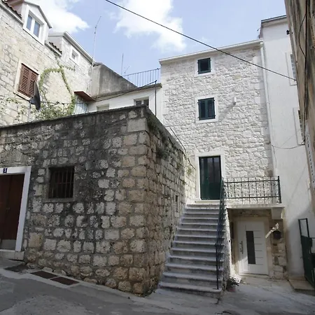 Old Town Brigita דירה מאקרסקה