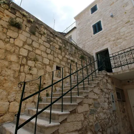 Old Town Brigita דירה